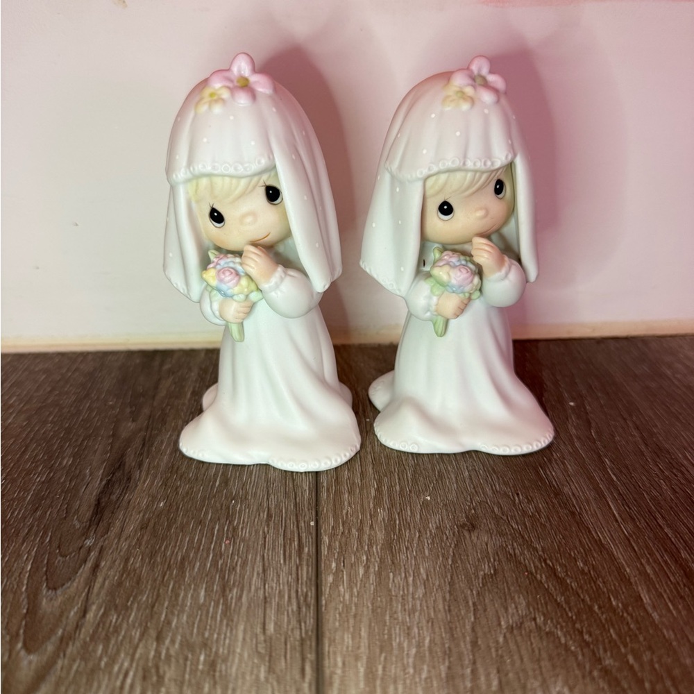 Precious moments Bride Figurine Pair in White and Pastel